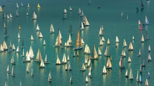 巴克拉纳帆船赛百舸争流，意大利的里雅斯特港 (© Ababsolutum/E+/Getty Images) Bing Everyday Wallpaper 2019-10-12
/tmp/UploadBetasqhGGQ [Bing Everyday Wall Paper 2019-10-12] url = http://www.bing.com/th?id=OHR.BarcolanaTrieste_ZH-CN5745744257_1920x1080.jpg

File Size (KB): 330.83 KB
Last Modified: November 26 2021 18:39:05
