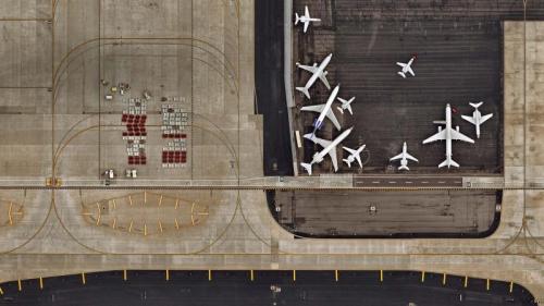 凤凰城天港国际机场鸟瞰图，亚利桑那 (© Nearmap/Getty Images) Bing Everyday Wallpaper 2019-11-27
/tmp/UploadBeta7RDmyc [Bing Everyday Wall Paper 2019-11-27] url = http://www.bing.com/th?id=OHR.PhoenixAirport_ZH-CN5615941904_1920x1080.jpg

File Size (KB): 327.19 KB
Last Modified: November 26 2021 18:39:24

