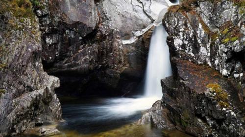 The Falls of Bruar, Perthshire (© Peter Watson/Superstock) Bing Everyday Wallpaper 2020-01-25
/tmp/UploadBetaxNPhVD [Bing Everyday Wall Paper 2020-01-25] url = http://www.bing.com/th?id=OHR.BruarFalls_EN-GB1073059210_1920x1080.jpg

File Size (KB): 263.92 KB
Last Modified: November 26 2021 18:36:35
