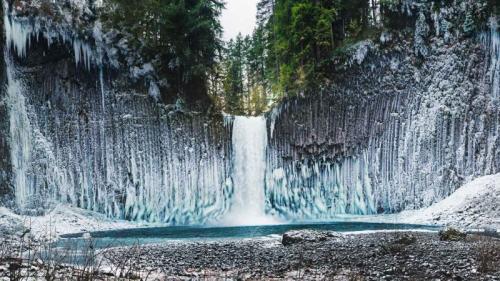 Ice sticking to the columnar basalt walls surrounding Abiqua Falls, Oregon, USA (© Joshua Meador/Tandem Stills + Motion) Bing Everyday Wallpaper 2020-02-01
/tmp/UploadBeta1cOehD [Bing Everyday Wall Paper 2020-02-01] url = http://www.bing.com/th?id=OHR.AbiquaFalls_EN-GB6795791915_1920x1080.jpg

File Size (KB): 327.2 KB
Last Modified: November 26 2021 18:36:08
