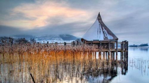 Welsh Crannog Centre at LLangorse Lake, Brecon Beacons (© Loop Images Ltd/Alamy Stock Photo) Bing Everyday Wallpaper 2020-02-13
/tmp/UploadBetaBG6lGV [Bing Everyday Wall Paper 2020-02-13] url = http://www.bing.com/th?id=OHR.CrannogLlangorse_EN-GB4801622540_1920x1080.jpg

File Size (KB): 317.87 KB
Last Modified: November 26 2021 18:36:06
