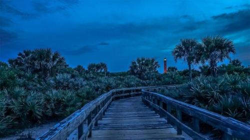 从庞塞德莱昂河口向灯塔望去，佛罗里达州 (© Jason Sponseller/Shutterstock) Bing Everyday Wallpaper 2020-04-02
/tmp/UploadBeta7pdDzA [Bing Everyday Wall Paper 2020-04-02] url = http://www.bing.com/th?id=OHR.PascuaFlorida_ZH-CN7720904158_1920x1080.jpg

File Size (KB): 329.97 KB
Last Modified: November 26 2021 18:35:58

