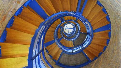 Wendeltreppe im Leuchtturm Flügge auf der Insel Fehmarn, Schleswig-Holstein, Deutschland (© Raimund Linke/Masterfile) Bing Everyday Wallpaper 2020-06-15
/tmp/UploadBetaeCsPUs [Bing Everyday Wall Paper 2020-06-15] url = http://www.bing.com/th?id=OHR.LeuchtturmFluegge_DE-DE3772990603_1920x1080.jpg

File Size (KB): 328.21 KB
Last Modified: November 26 2021 18:37:47
