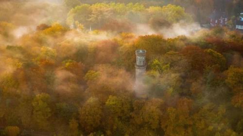 Helenenturm, Witten, Nordrhein-Westfalen (© Hans Blossey/age fotostock) Bing Everyday Wallpaper 2020-10-19
/tmp/UploadBetaWqXGSu [Bing Everyday Wall Paper 2020-10-19] url = http://www.bing.com/th?id=OHR.HelenenturmWitten_DE-DE2662348743_1920x1080.jpg

File Size (KB): 310.15 KB
Last Modified: November 26 2021 18:37:23

