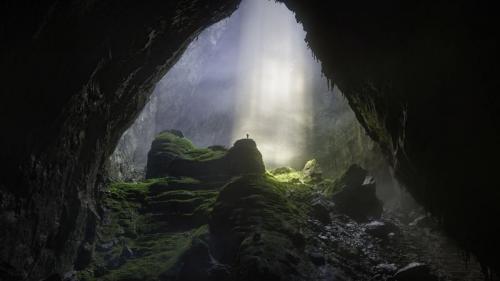 峰牙－己榜国家公园中的韩松洞，越南 (© David A Knight/Shutterstock) Bing Everyday Wallpaper 2021-01-02
/tmp/UploadBetaRS3G7z [Bing Everyday Wall Paper 2021-01-02] url = http://www.bing.com/th?id=OHR.LargestCave_ZH-CN2069899703_1920x1080.jpg

File Size (KB): 323.45 KB
Last Modified: November 26 2021 18:32:38
