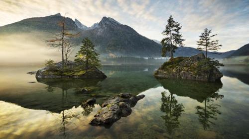 被阿尔卑斯山环抱的辛特湖，德国贝希特斯加登 (© Offset by Shutterstock) Bing Everyday Wallpaper 2021-03-10
/tmp/UploadBetaxlIAGE [Bing Everyday Wall Paper 2021-03-10] url = http://www.bing.com/th?id=OHR.HinterseeRamsau_ZH-CN4043630556_1920x1080.jpg

File Size (KB): 325 KB
Last Modified: November 26 2021 18:33:28
