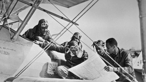 Tuskegee Airmen reading a map (© Bettmann/Getty Images) Bing Everyday Wallpaper 2021-03-23
/tmp/UploadBetacT1cZR [Bing Everyday Wall Paper 2021-03-23] url = http://www.bing.com/th?id=OHR.TuskegeeAirmen_EN-US9643365119_1920x1080.jpg

File Size (KB): 319.83 KB
Last Modified: November 26 2021 18:33:30
