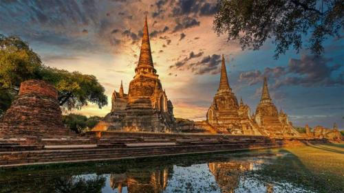 大城历史公园中的帕喜善佩寺，泰国大城府 (© travelstock44/Alamy) Bing Everyday Wallpaper 2021-04-13
/tmp/UploadBetaxi9C8h [Bing Everyday Wall Paper 2021-04-13] url = http://www.bing.com/th?id=OHR.WatPhraSiSanphet_ZH-CN5830557189_1920x1080.jpg

File Size (KB): 330.09 KB
Last Modified: November 26 2021 18:32:10
