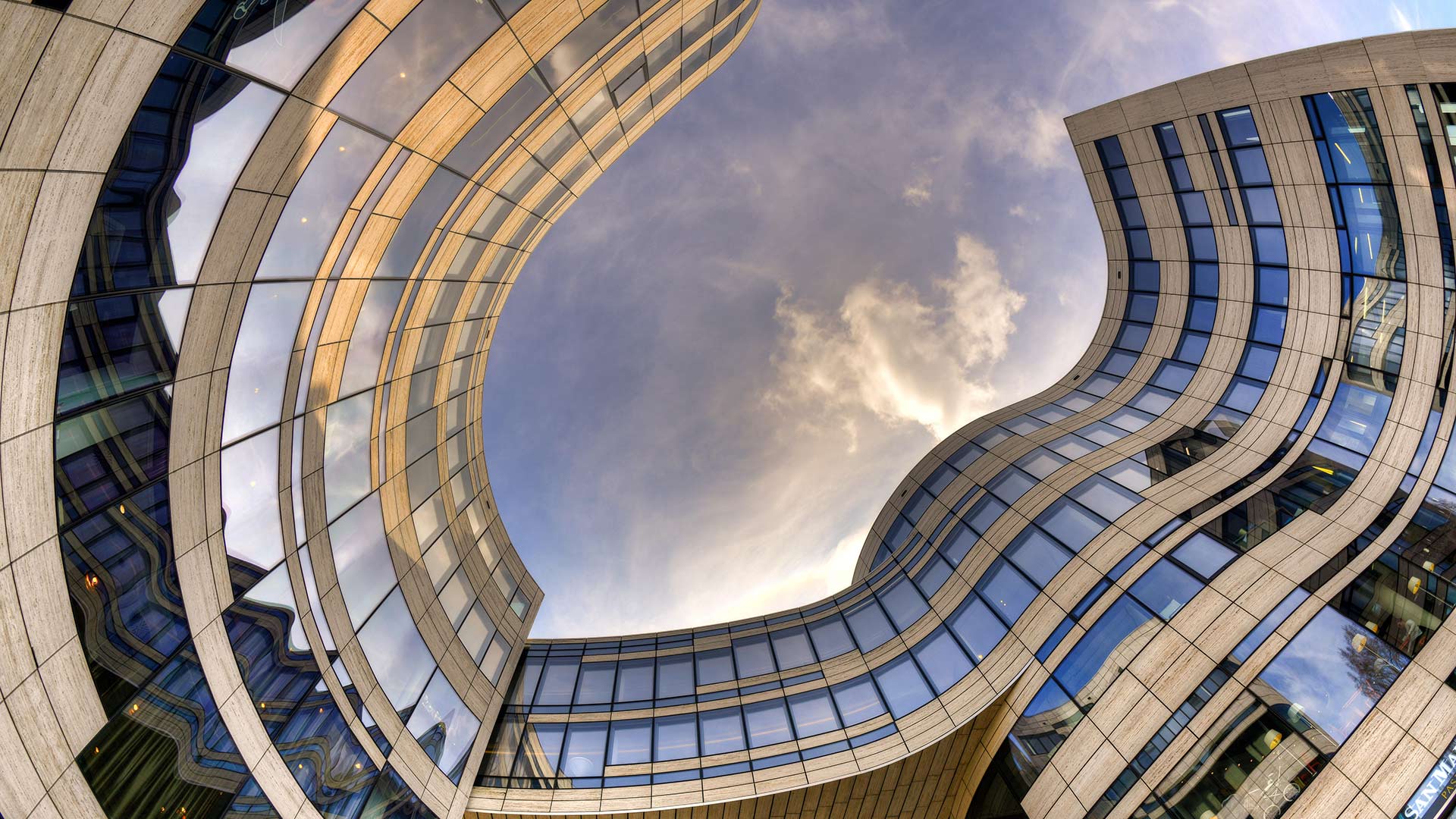 Büro- und Gewerbegebäude, Kö-Bogen nach Entwürfen von Architekt Daniel Libeskind, Düsseldorf, Nordrhein-Westfalen (© imageBROKER/Alamy Stock Photo) Bing Everyday Wallpaper 2021-06-27, J0r90r [Bing Everyday Wall Paper 2021-06-27] url = http://www.bing.com/th?id=OHR.KoeBoegenDuesseldorf_DE-DE1685949701_1920x1080.jpg