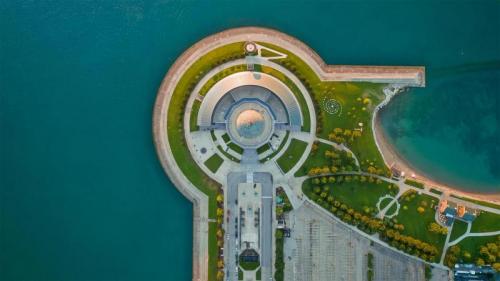 密歇根湖畔的阿德勒天文馆， 芝加哥伊利诺伊州 (© Amazing Aerial Agency/Offset by Shutterstock) Bing Everyday Wallpaper 2021-07-27
/tmp/UploadBetaJUiQwI [Bing Everyday Wall Paper 2021-07-27] url = http://www.bing.com/th?id=OHR.AdlerPlanetarium_ZH-CN3108653374_1920x1080.jpg

File Size (KB): 295.37 KB
Last Modified: November 26 2021 18:33:14
