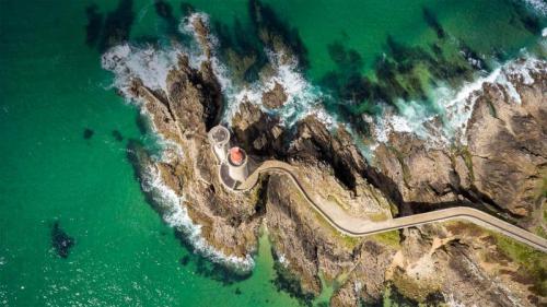 Petit Minou Lighthouse, Brittany, France (© Mathieu Rivrin/Getty Images) Bing Everyday Wallpaper 2021-08-16
/tmp/UploadBetaY5HxJy [Bing Everyday Wall Paper 2021-08-16] url = http://www.bing.com/th?id=OHR.PetitMinou_ROW4364848405_1920x1080.jpg

File Size (KB): 327.25 KB
Last Modified: November 26 2021 18:33:32
