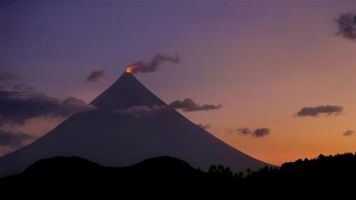 菲律宾马荣山的火山口冒烟 (© Per-Andre Hoffmann/Cavan) Bing Everyday Wallpaper 2021-08-30
/tmp/UploadBetailOcVZ [Bing Everyday Wall Paper 2021-08-30] url = http://www.bing.com/th?id=OHR.MayonVolcano_ZH-CN0183039911_1920x1080.jpg

File Size (KB): 213.19 KB
Last Modified: November 26 2021 18:33:39
