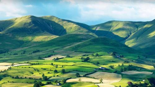 约克郡谷地国家公园里的山丘，英格兰 (© davidnmoorhouse/iStock/Getty Images Plus) Bing Everyday Wallpaper 2021-09-06
/tmp/UploadBeta279iXB [Bing Everyday Wall Paper 2021-09-06] url = http://www.bing.com/th?id=OHR.HowgillFells_ZH-CN1134328886_1920x1080.jpg

File Size (KB): 319.06 KB
Last Modified: November 26 2021 18:34:24

