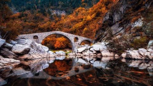 阿尔达河上的魔鬼桥，保加利亚 (© Petar Mladenov/Alamy) Bing Everyday Wallpaper 2021-10-25
/tmp/UploadBetadXIsAI [Bing Everyday Wall Paper 2021-10-25] url = http://www.bing.com/th?id=OHR.BulgariaDevilBridge_ZH-CN1894068778_1920x1080.jpg

File Size (KB): 327.75 KB
Last Modified: November 26 2021 18:33:58
