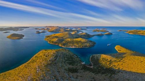 科纳提国家公园，克罗地亚 (© Anton Petrus/Getty Images) Bing Everyday Wallpaper 2022-05-24
/tmp/UploadBeta69WTMW [Bing Everyday Wall Paper 2022-05-24] url = http://www.bing.com/th?id=OHR.KornatiNP_ZH-CN8829346235_1920x1080.jpg

File Size (KB): 316.2 KB
Last Modified: May 24 2022 00:00:08
