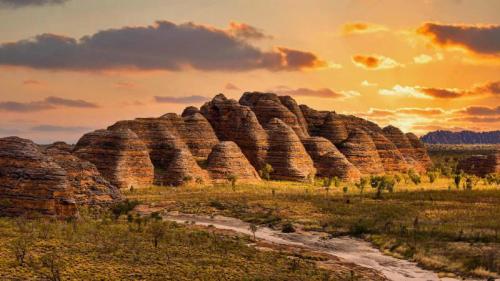 波奴鲁鲁国家公园里的邦格尔邦格尔山脉，澳大利亚 (© Francesco Riccardo Iacomino/Getty Images) Bing Everyday Wallpaper 2022-05-28
/tmp/UploadBetaPDPV19 [Bing Everyday Wall Paper 2022-05-28] url = http://www.bing.com/th?id=OHR.PurnululuNP_ZH-CN0102753224_1920x1080.jpg

File Size (KB): 335.83 KB
Last Modified: May 28 2022 00:00:07
