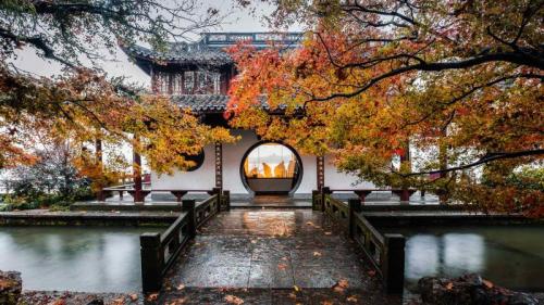 杭州西湖的古典中国园林 (© DANNY HU/Getty Images) Bing Everyday Wallpaper 2022-08-07
/tmp/UploadBetaUDmykG [Bing Everyday Wall Paper 2022-08-07] url = http://www.bing.com/th?id=OHR.theBeginningofAutumn2022_ZH-CN9413449297_1920x1080.jpg

File Size (KB): 338.47 KB
Last Modified: August 07 2022 00:00:09
