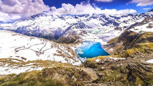 Lago Agnel und Lago Serrù im Nationalpark Gran Paradiso, Piemont, Italien (© agustavop/Getty Images) Bing Everyday Wallpaper 2022-12-07
/tmp/UploadBetaVVBDad [Bing Everyday Wall Paper 2022-12-07] url = http://www.bing.com/th?id=OHR.GranParadiso100th_DE-DE3950130953_1920x1080.jpg

File Size (KB): 331.94 KB
Last Modified: December 07 2022 00:00:03
