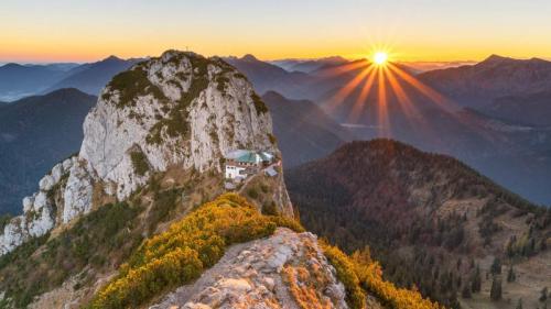 泰根塞山脉Roßstein山顶的景色，德国巴伐利亚州 (© Christian Bäck/eStock Photo) Bing Everyday Wallpaper 2022-12-11
/tmp/UploadBeta2NoTmy [Bing Everyday Wall Paper 2022-12-11] url = http://www.bing.com/th?id=OHR.BuchsteinRossstein_ZH-CN4924477552_1920x1080.jpg

File Size (KB): 333.85 KB
Last Modified: December 11 2022 00:00:09
