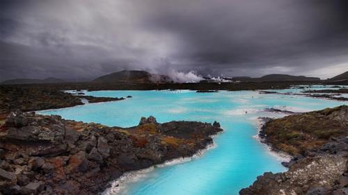 Thermalfreibad Blaue Lagune (Bláa Lónið), Grindavík, Island (© Westend61/Getty Images) Bing Everyday Wallpaper 2022-12-18
/tmp/UploadBetarzK9Eo [Bing Everyday Wall Paper 2022-12-18] url = http://www.bing.com/th?id=OHR.BlueLagoon_DE-DE3379100071_1920x1080.jpg

File Size (KB): 336.12 KB
Last Modified: December 18 2022 00:00:03
