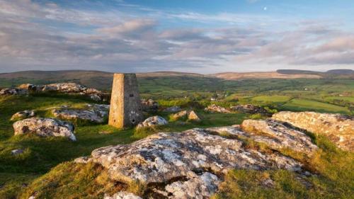 Meldon Hill, Dartmoor National Park, Devon, England (© AWL Images/Danita Delimont) Bing Everyday Wallpaper 2023-05-24
/tmp/UploadBeta3igzVW [Bing Everyday Wall Paper 2023-05-24] url = http://www.bing.com/th?id=OHR.DartmoorNationalPark_ROW7007816871_1920x1080.jpg

File Size (KB): 312.09 KB
Last Modified: May 24 2023 00:00:02
