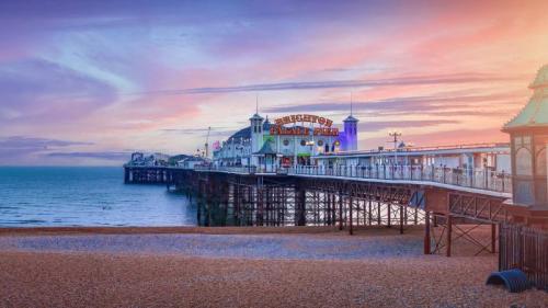 Brighton Pier, England (© Peppy Graphics/Shutterstock) Bing Everyday Wallpaper 2023-07-09
/tmp/UploadBeta4kpLIS [Bing Everyday Wall Paper 2023-07-09] url = http://www.bing.com/th?id=OHR.BrightonPalacePier_ROW3449174024_1920x1080.jpg

File Size (KB): 318.92 KB
Last Modified: July 09 2023 00:00:03
