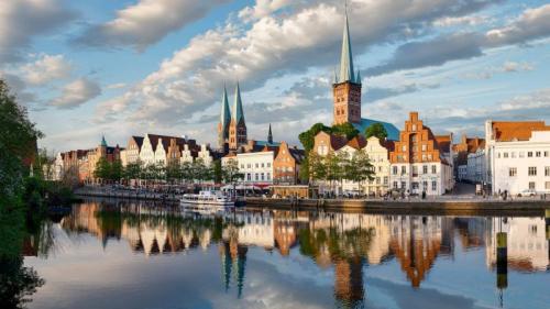 Altstadt und die Trave, Lübeck, Schleswig-Holstein (© Harald Nachtmann/Getty Images) Bing Everyday Wallpaper 2023-08-18
/tmp/UploadBetaMqPpVU [Bing Everyday Wall Paper 2023-08-18] url = http://www.bing.com/th?id=OHR.LuebeckRiverTrave_DE-DE9748336863_1920x1080.jpg

File Size (KB): 323.13 KB
Last Modified: August 18 2023 00:00:03
