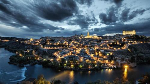 托莱多，西班牙 (© Carlos Fernandez/Getty Images) Bing Everyday Wallpaper 2023-11-25
/tmp/UploadBetaGzytlL [Bing Everyday Wall Paper 2023-11-25] url = http://www.bing.com/th?id=OHR.TajoRiver_ZH-CN1752559204_1920x1080.jpg

File Size (KB): 320.99 KB
Last Modified: November 25 2023 00:00:04
