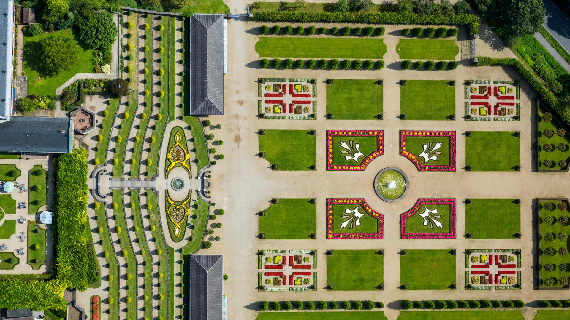 Kloster Kamp mit Terrassengarten und Klosterbarockgarten, Kamp-Lintfort, Niederrhein (© Hans Blossey/Alamy) Bing Everyday Wallpaper 2024-06-09, KasbIu [Bing Everyday Wall Paper 2024-06-09] url = http://www.bing.com/th?id=OHR.KlosterKamp_DE-DE6407205141_1920x1080.jpg