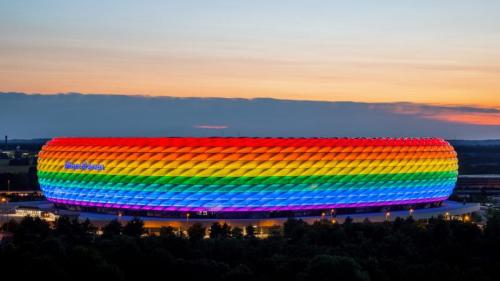 Die Allianz Arena in Regenbogenfarben beleuchtet, München, Deutschland (© Marci Kost/Getty Images) Bing Everyday Wallpaper 2024-06-28
/tmp/UploadBetajt2oJX [Bing Everyday Wall Paper 2024-06-28] url = http://www.bing.com/th?id=OHR.AllianzArena_DE-DE5063263728_1920x1080.jpg

File Size (KB): 322.82 KB
Last Modified: June 28 2024 00:00:05
