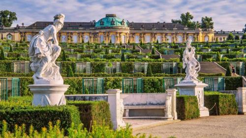 Schloss Sanssouci, Schlosspark, Potsdam, Brandenburg (© Günter Gräfenhain/Alamy) Bing Everyday Wallpaper 2024-09-13
/tmp/UploadBetaf5AA92 [Bing Everyday Wall Paper 2024-09-13] url = http://www.bing.com/th?id=OHR.SanssouciPalace_DE-DE1364639804_1920x1080.jpg

File Size (KB): 274.47 KB
Last Modified: September 13 2024 00:00:04

