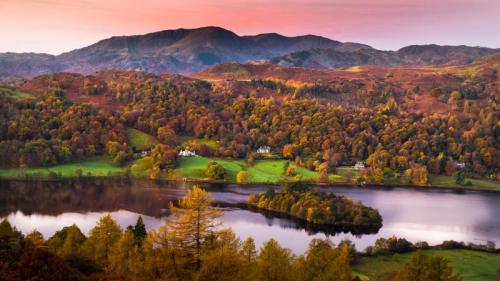坎布里亚湖区，格拉斯米尔，英格兰 (© Thomas Molyneux/Getty Images) Bing Everyday Wallpaper 2024-11-04
/tmp/UploadBetaHmafwU [Bing Everyday Wall Paper 2024-11-04] url = http://www.bing.com/th?id=OHR.CumbriaAutumn_ZH-CN7697251216_1920x1080.jpg

File Size (KB): 316.73 KB
Last Modified: November 04 2024 00:00:02
