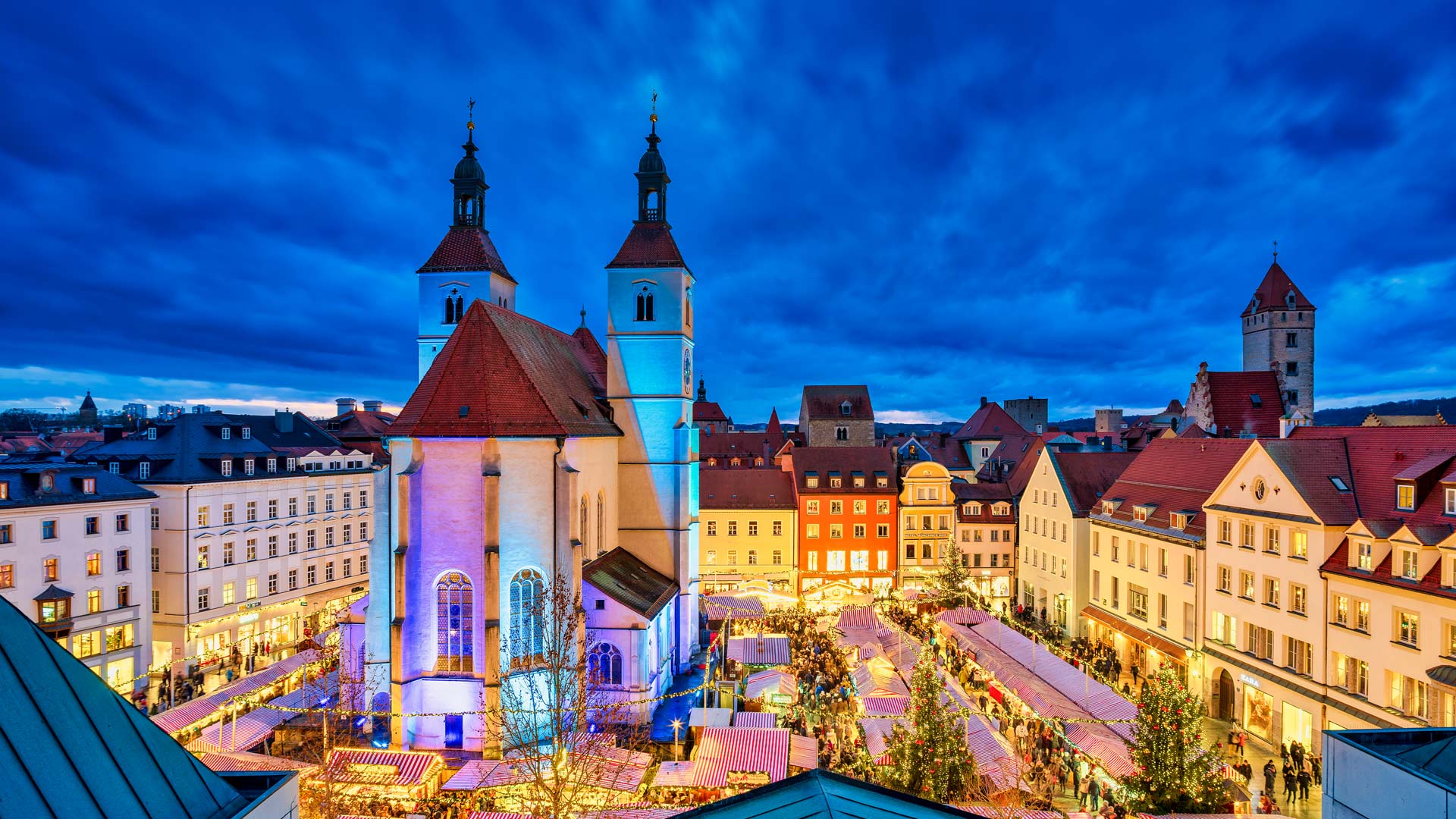 Weihnachtsmarkt in Regensburg, Bayern (© Harald Nachtmann/Getty Images) Bing Everyday Wallpaper 2024-11-25, 9hO4Z9 [Bing Everyday Wall Paper 2024-11-25] url = http://www.bing.com/th?id=OHR.RegensburgChristmasMarket_DE-DE8576246094_1920x1080.jpg