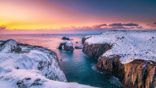 被雪覆盖的康沃尔天涯海角小径，康沃尔郡兰德恩德，英格兰 (© Josef FitzGerald-Patrick/Getty Images) Bing Everyday Wallpaper 2024-12-10
/tmp/UploadBetaSqZSNR [Bing Everyday Wall Paper 2024-12-10] url = http://www.bing.com/th?id=OHR.CornwallSnow_ZH-CN8407245245_1920x1080.jpg

File Size (KB): 316.58 KB
Last Modified: December 10 2024 00:00:02
