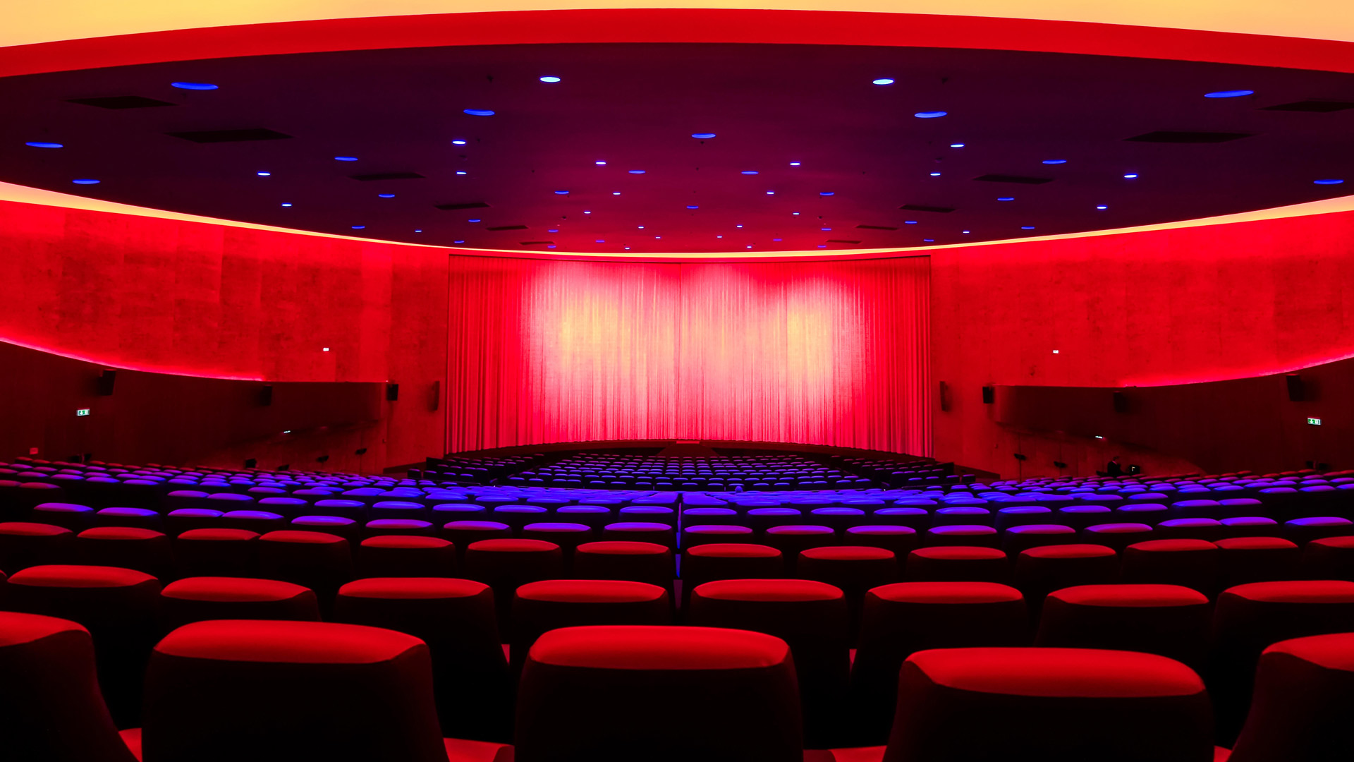 Kino Zoo Palast, Berlin (© Ponizak/Agencja Fotograficzna Caro/Alamy Stock Photo) Bing Everyday Wallpaper 2025-02-13, Xkyxzr [Bing Everyday Wall Paper 2025-02-13] url = http://www.bing.com/th?id=OHR.BerlinKinoZooPalast_DE-DE5942620149_1920x1080.jpg