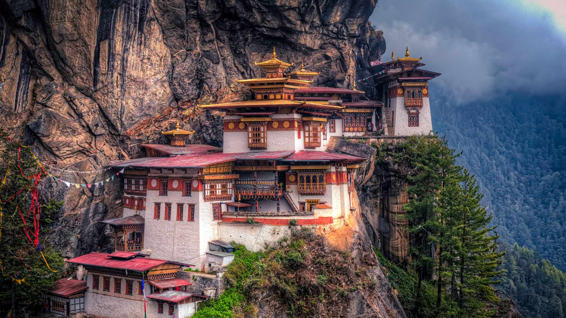 虎穴寺，不丹 (© Baron Reznik/Getty Images) Bing Everyday Wallpaper 2025-02-28, yUsuET [Bing Everyday Wall Paper 2025-02-28] url = http://www.bing.com/th?id=OHR.BhutanMonastery_ZH-CN2469401011_1920x1080.jpg