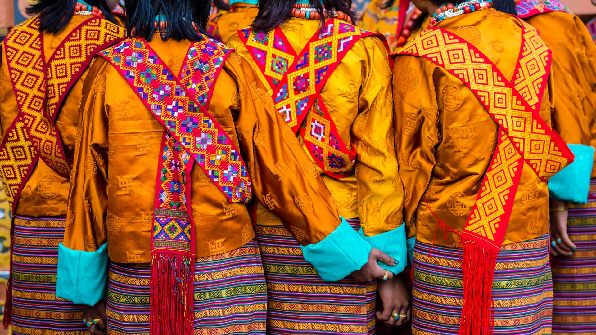 民族衣装をまとった女性たち, ブータン (© Richard I'Anson/Getty Images) Bing Everyday Wallpaper 2025-04-08, L4OPMj [Bing Everyday Wall Paper 2025-04-08] url = http://www.bing.com/th?id=OHR.ParoTsechu_JA-JP3717839940_1920x1080.jpg