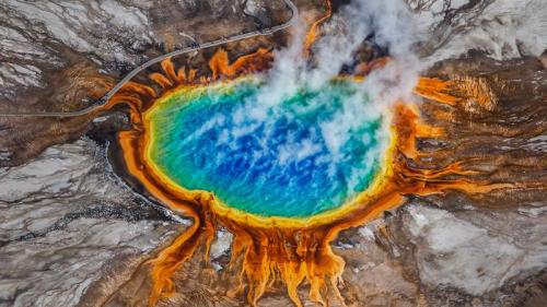 大棱镜彩泉，黄石国家公园，怀俄明州，美国 (© Ajith Kumar/Getty Images) Bing Everyday Wallpaper 2025-04-22
/tmp/UploadBetancVM3g [Bing Everyday Wall Paper 2025-04-22] url = http://www.bing.com/th?id=OHR.YellowstoneSpring_ZH-CN2643482467_1920x1080.jpg

File Size (KB): 318.83 KB
Last Modified: April 22 2025 00:00:01
