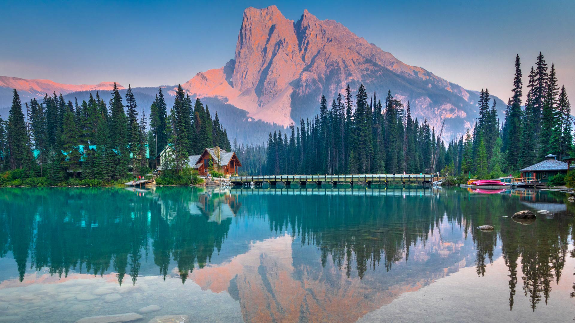 Mount Burgess und Emerald Lake im Yoho-Nationalpark, British Columbia, Kanada (© Feng Wei Photography/Getty Images) Bing Everyday Wallpaper 2025-05-05, Ig7VgB [Bing Everyday Wall Paper 2025-05-05] url = http://www.bing.com/th?id=OHR.YohoNP_DE-DE0247251687_1920x1080.jpg