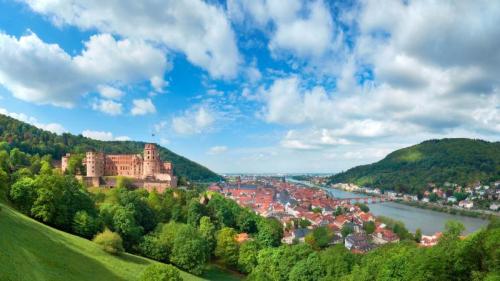 Blick auf Heidelberg und das Heidelberger Schloss im Frühling, Baden-Württemberg (© anyaivanova/Getty Images) Bing Everyday Wallpaper 2025-05-10
/tmp/UploadBetabrTRHU [Bing Everyday Wall Paper 2025-05-10] url = http://www.bing.com/th?id=OHR.HeidelbergSpring_DE-DE1255336849_1920x1080.jpg

File Size (KB): 320.43 KB
Last Modified: May 10 2025 00:00:04
