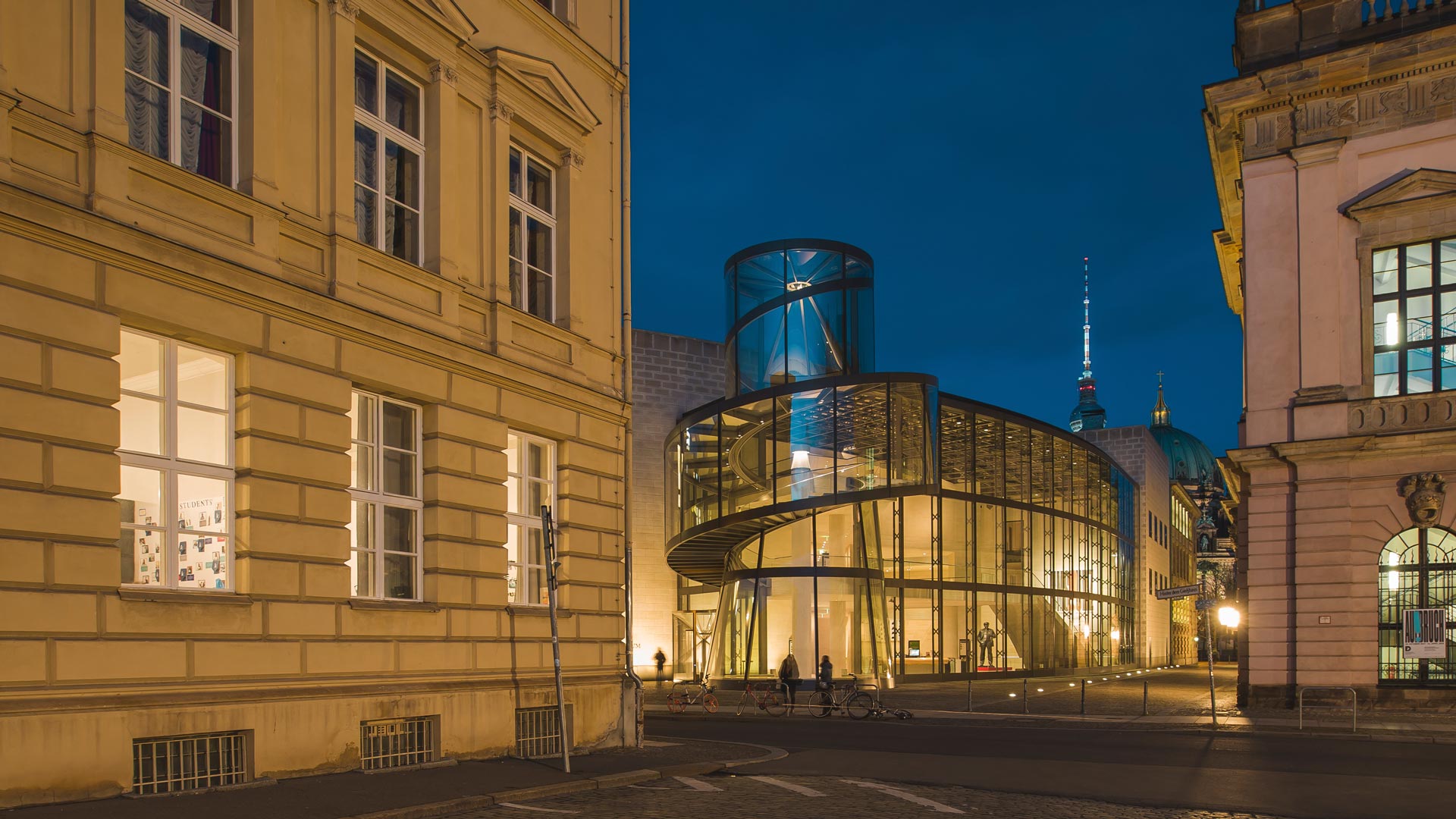 Pei-Bau des Deutschen Historischen Museums in Berlin (© Westend61/Getty Images) Bing Everyday Wallpaper 2025-05-18, wIiczJ [Bing Everyday Wall Paper 2025-05-18] url = http://www.bing.com/th?id=OHR.BerlinHistoryMuseum_DE-DE3052163032_1920x1080.jpg