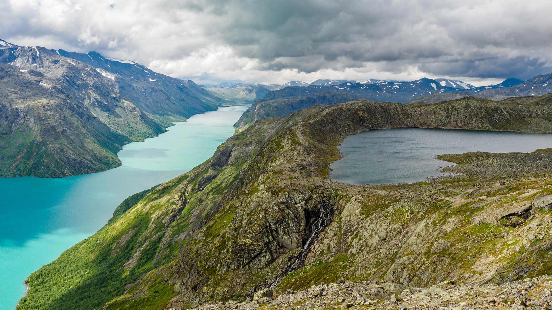 挪威尤通黑门山国家公园 (© Marisa Estivill/Shutterstock) Bing Everyday Wallpaper 2025-05-24, GFANw5 [Bing Everyday Wall Paper 2025-05-24] url = http://www.bing.com/th?id=OHR.JotunheimenPark_ZH-CN7417034574_1920x1080.jpg