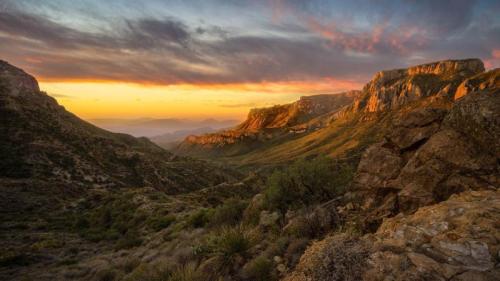 奇索斯山脉，大弯国家公园，德克萨斯州，美国 (© Dean Fikar/Getty Images) Bing Everyday Wallpaper 2025-06-12
/tmp/UploadBetaJd4IGX [Bing Everyday Wall Paper 2025-06-12] url = http://www.bing.com/th?id=OHR.BigBendChisos_ZH-CN3794880768_1920x1080.jpg

File Size (KB): 309.71 KB
Last Modified: June 12 2025 00:00:01
