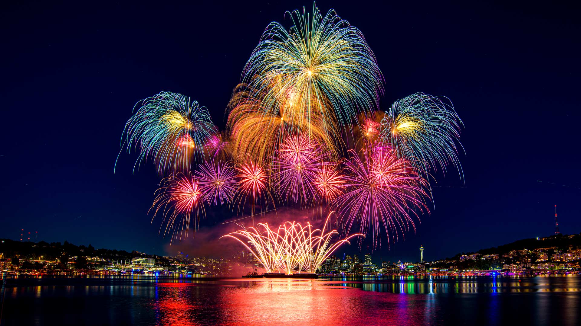 Fourth of July fireworks over Lake Union in Seattle (© Dixin Yan) Bing Everyday Wallpaper 2025-07-05, O0Ksqg [Bing Everyday Wall Paper 2025-07-05] url = http://www.bing.com/th?id=OHR.SeattleFireworks_EN-US0523563675_1920x1080.jpg