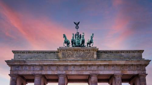 Brandenburger Tor bei Sonnenuntergang, Berlin (© Craig Hastings/Getty Images) Bing Everyday Wallpaper 2025-10-03
/tmp/UploadBetaNjxbVs [Bing Everyday Wall Paper 2025-10-03] url = http://www.bing.com/th?id=OHR.BrandenburgGate_DE-DE4138430516_1920x1080.jpg

File Size (KB): 307.37 KB
Last Modified: October 03 2025 00:00:04
