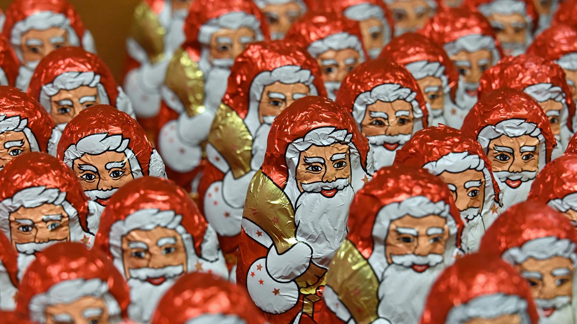 Schokoladennikoläuse in einem Supermarktregal (© hydebrink/Shutterstock) Bing Everyday Wallpaper 2025-12-06, Vxtm4N [Bing Everyday Wall Paper 2025-12-06] url = http://www.bing.com/th?id=OHR.NicholasChocolate_DE-DE9261454162_1920x1080.jpg