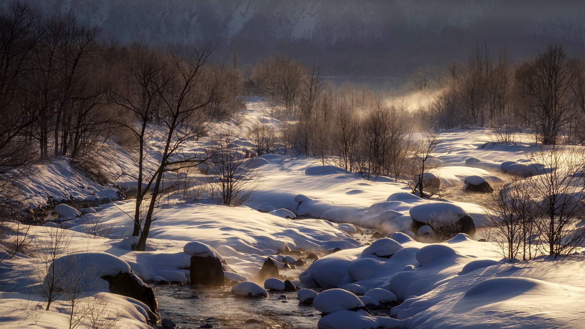 白馬三山の雪景色 (© Thirawatana Phaisalratana/Getty Images) Bing Everyday Wallpaper 2025-12-07, Nh7Nri [Bing Everyday Wall Paper 2025-12-07] url = http://www.bing.com/th?id=OHR.Daxue2025_JA-JP6833558565_1920x1080.jpg
