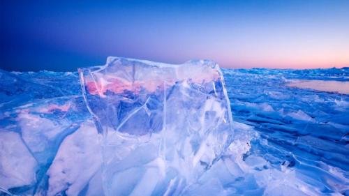 苏必利尔湖沿岸的冰层，大马雷，明尼苏达州，美国 (© wanderluster/Getty Images) Bing Everyday Wallpaper 2025-12-27
/tmp/UploadBetavMfNs6 [Bing Everyday Wall Paper 2025-12-27] url = http://www.bing.com/th?id=OHR.SuperiorIceMN_ZH-CN5339027344_1920x1080.jpg

File Size (KB): 318.4 KB
Last Modified: December 27 2025 00:00:02
