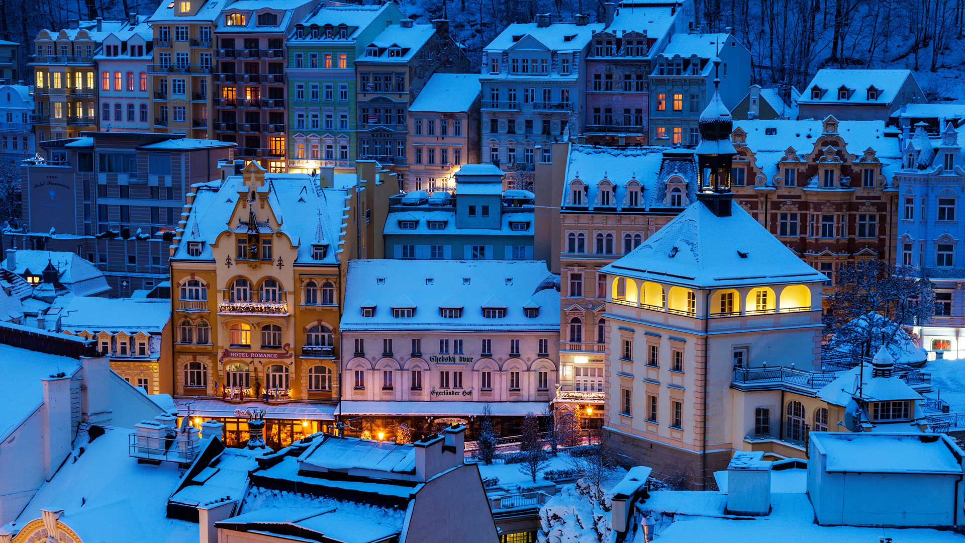 卡罗维瓦利，波西米亚，捷克共和国 (© Henryk Sadura/Getty Images) Bing Everyday Wallpaper 2026-01-22, AKIq9Y [Bing Everyday Wall Paper 2026-01-22] url = http://www.bing.com/th?id=OHR.KarlovyVary_ZH-CN7585938362_1920x1080.jpg