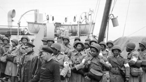 US Army nurses arrive in Greenock, Scotland, 1944 (© Stocktrek Images, Inc/Alamy) Bing Everyday Wallpaper 2026-02-02
/tmp/UploadBetaZC2GMP [Bing Everyday Wall Paper 2026-02-02] url = http://www.bing.com/th?id=OHR.ArmyNurses_EN-US0165759491_1920x1080.jpg

File Size (KB): 315.2 KB
Last Modified: February 02 2026 00:00:01

